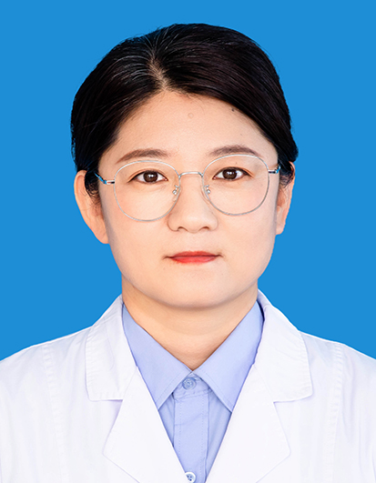 李尉榕